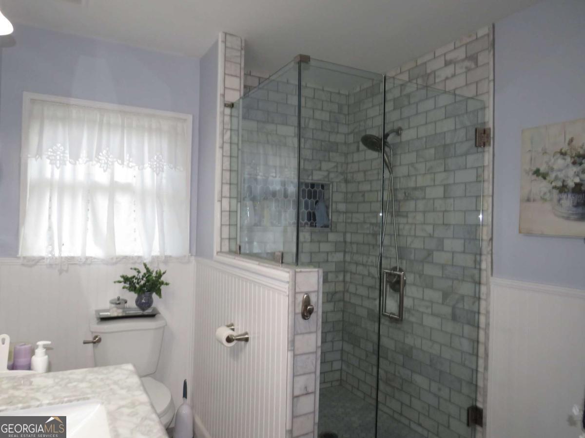 318 N College Street Property Photo 21