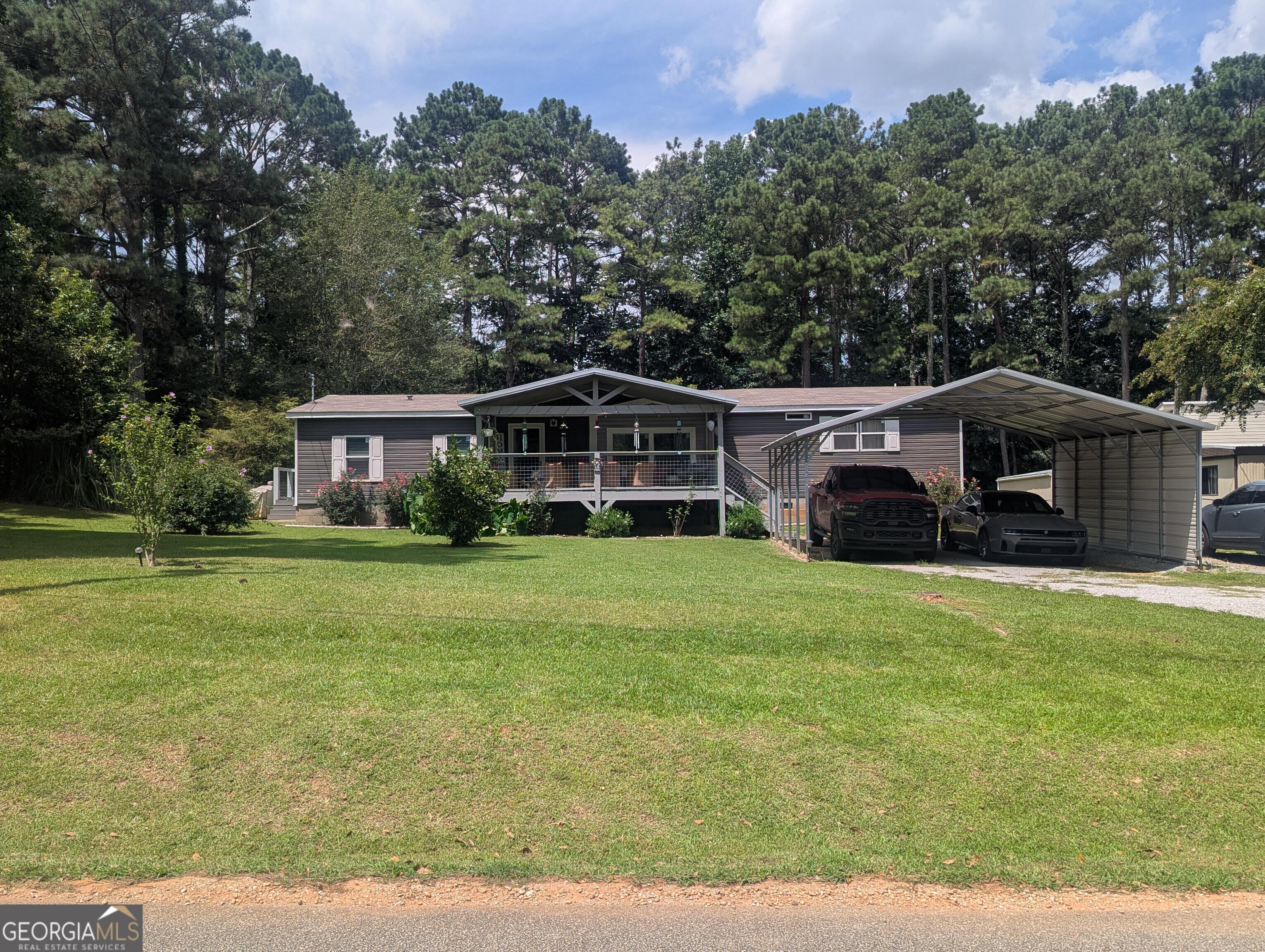 130 Kathy Lane Property Photo 1