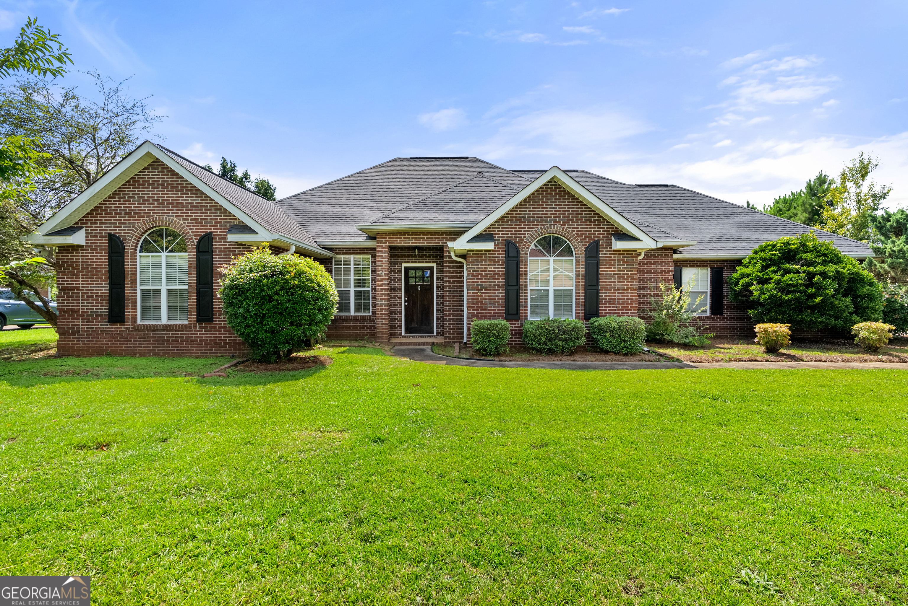 110 Orchard Crest Lane Property Photo 1
