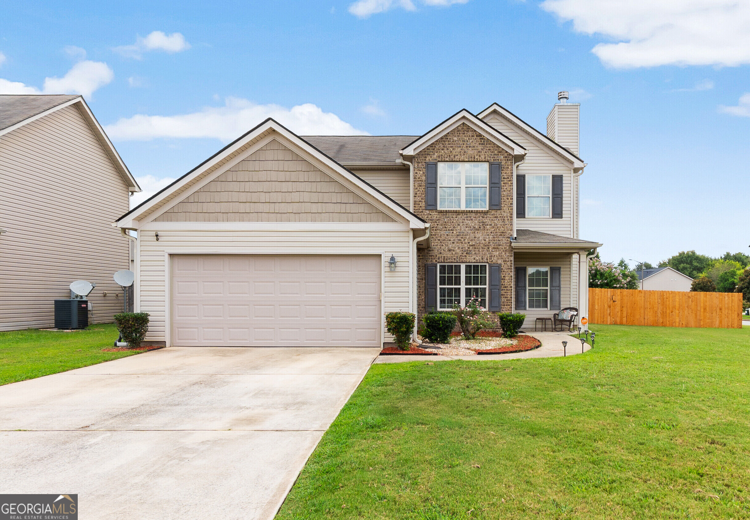610 Regatta Drive Property Photo 1