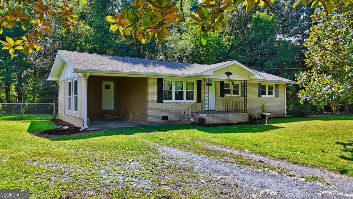 552 Everett Springs Road Sw Property Photo 3