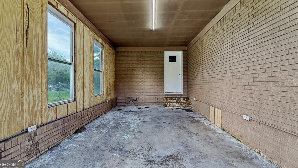 552 Everett Springs Road Sw Property Photo 4