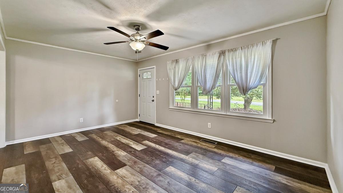 552 Everett Springs Road Sw Property Photo 6