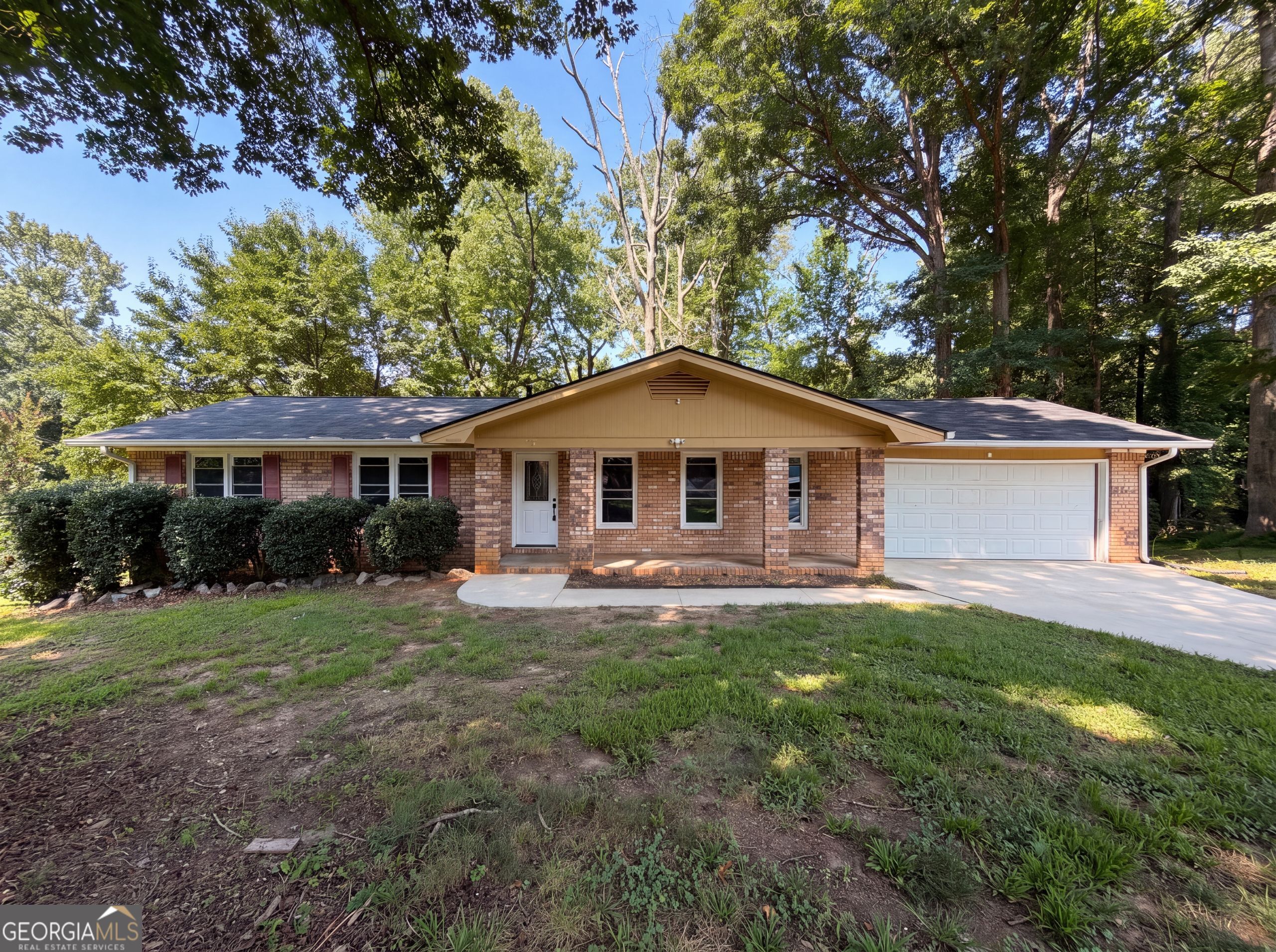 1653 E Kellogg Circle Property Photo 1