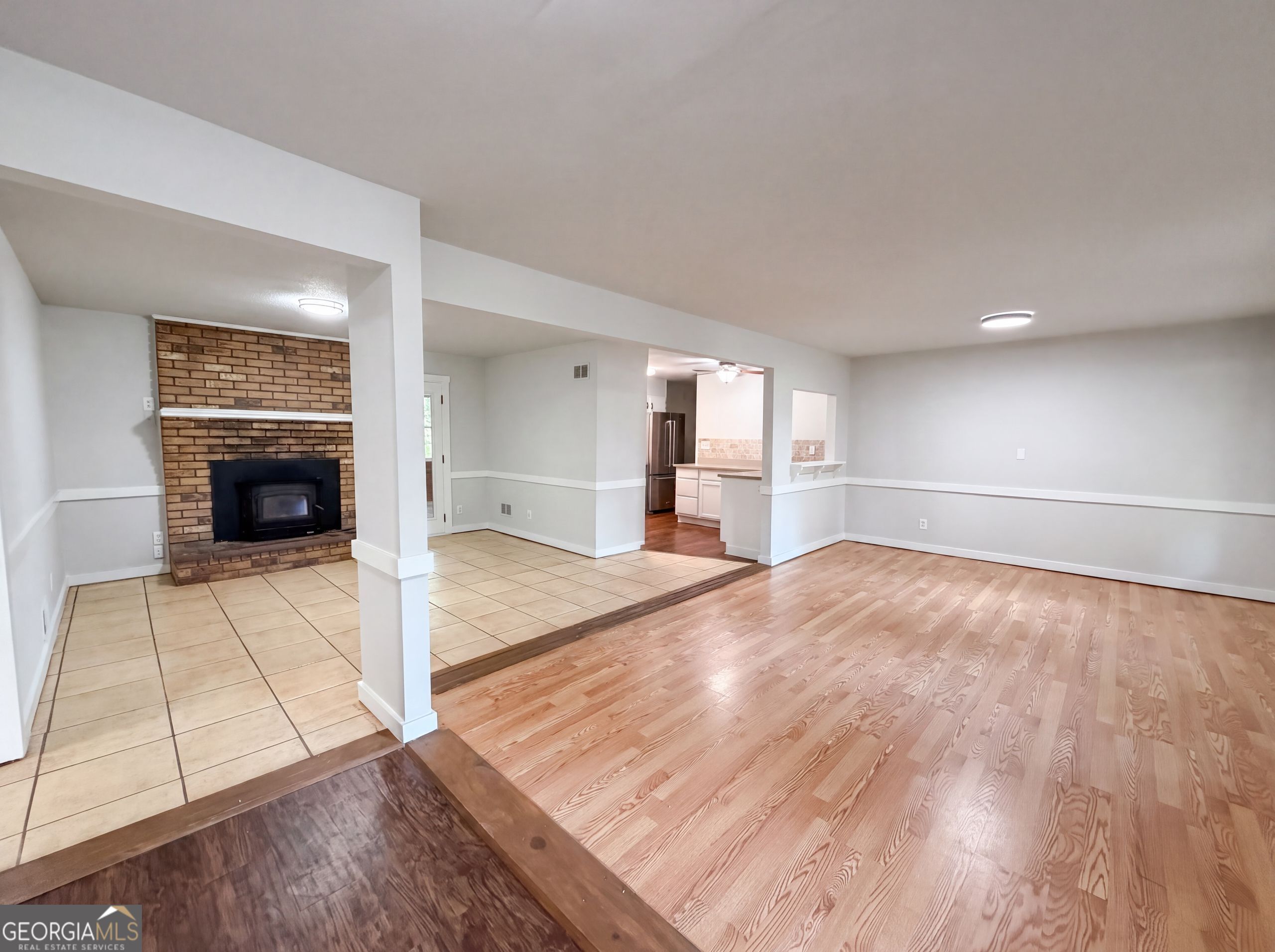 1653 E Kellogg Circle Property Photo 3