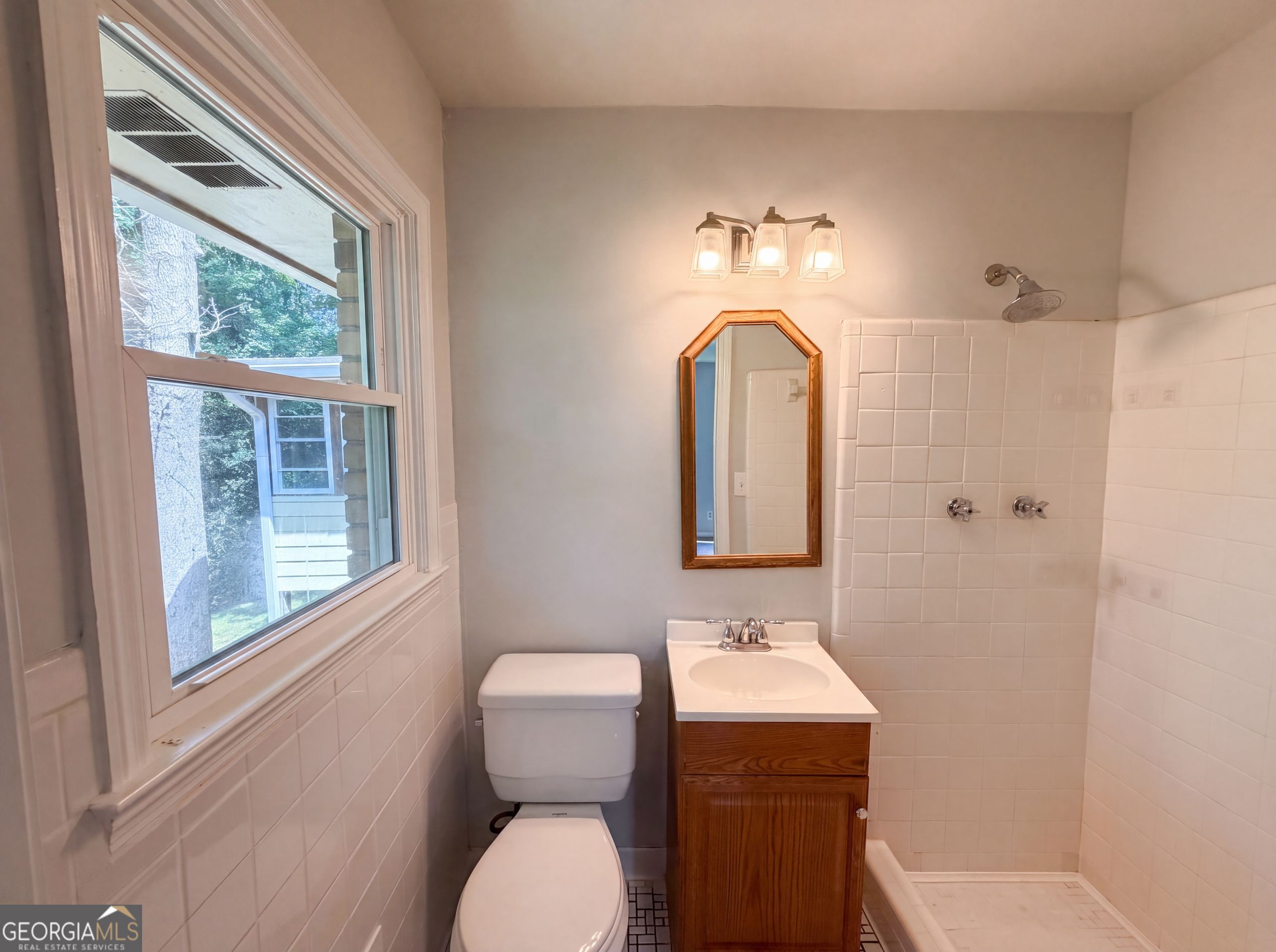 1653 E Kellogg Circle Property Photo 13