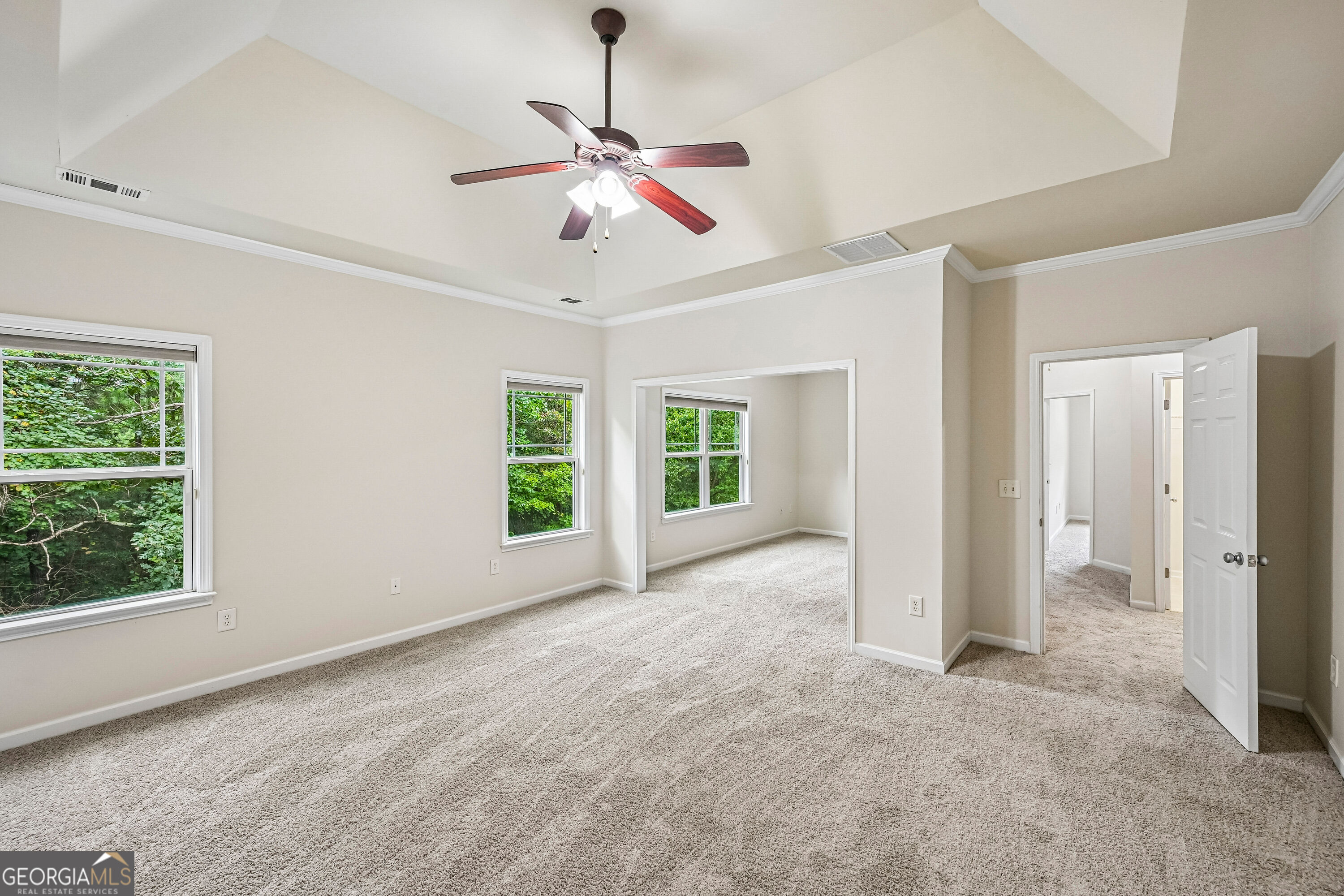 261 Potomac Drive Property Photo 5