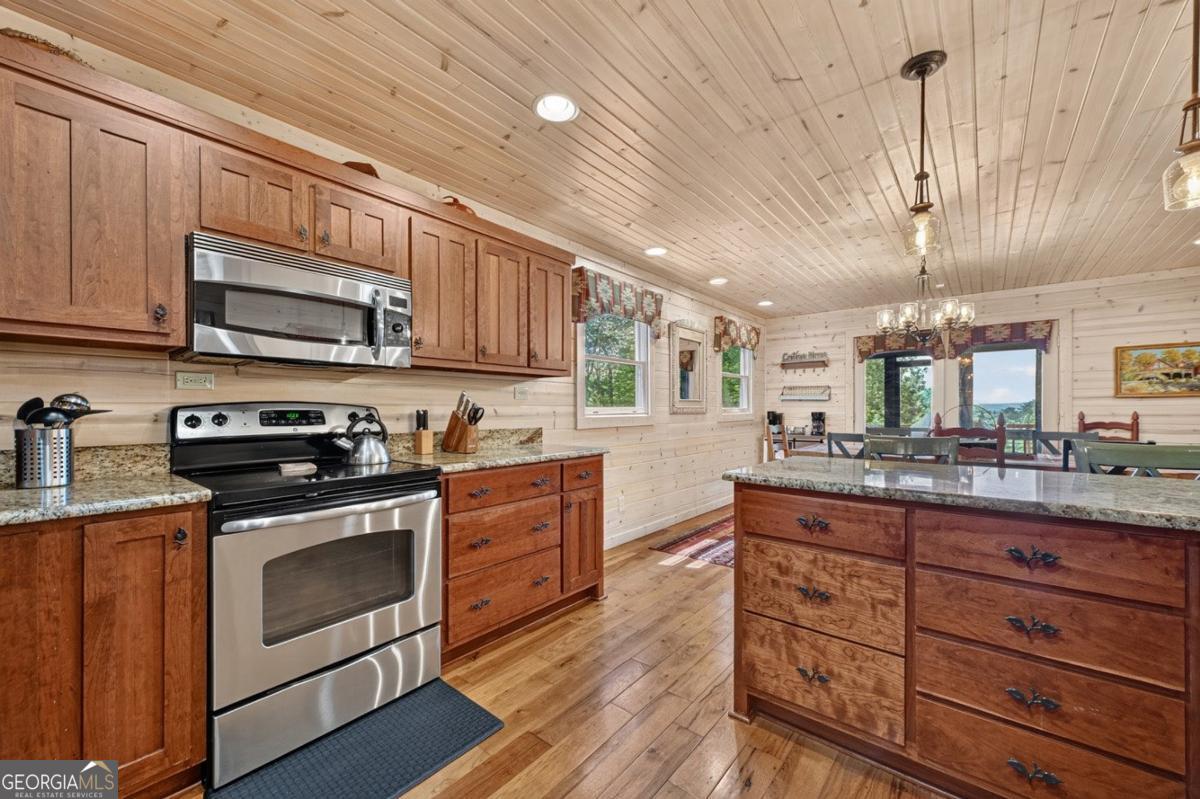 85 Squirrel Chase Property Photo 66