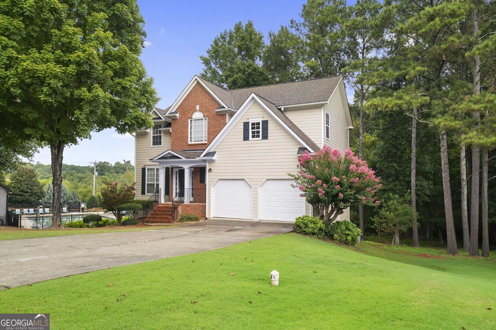 5525 Shepherds Pond Property Photo 1