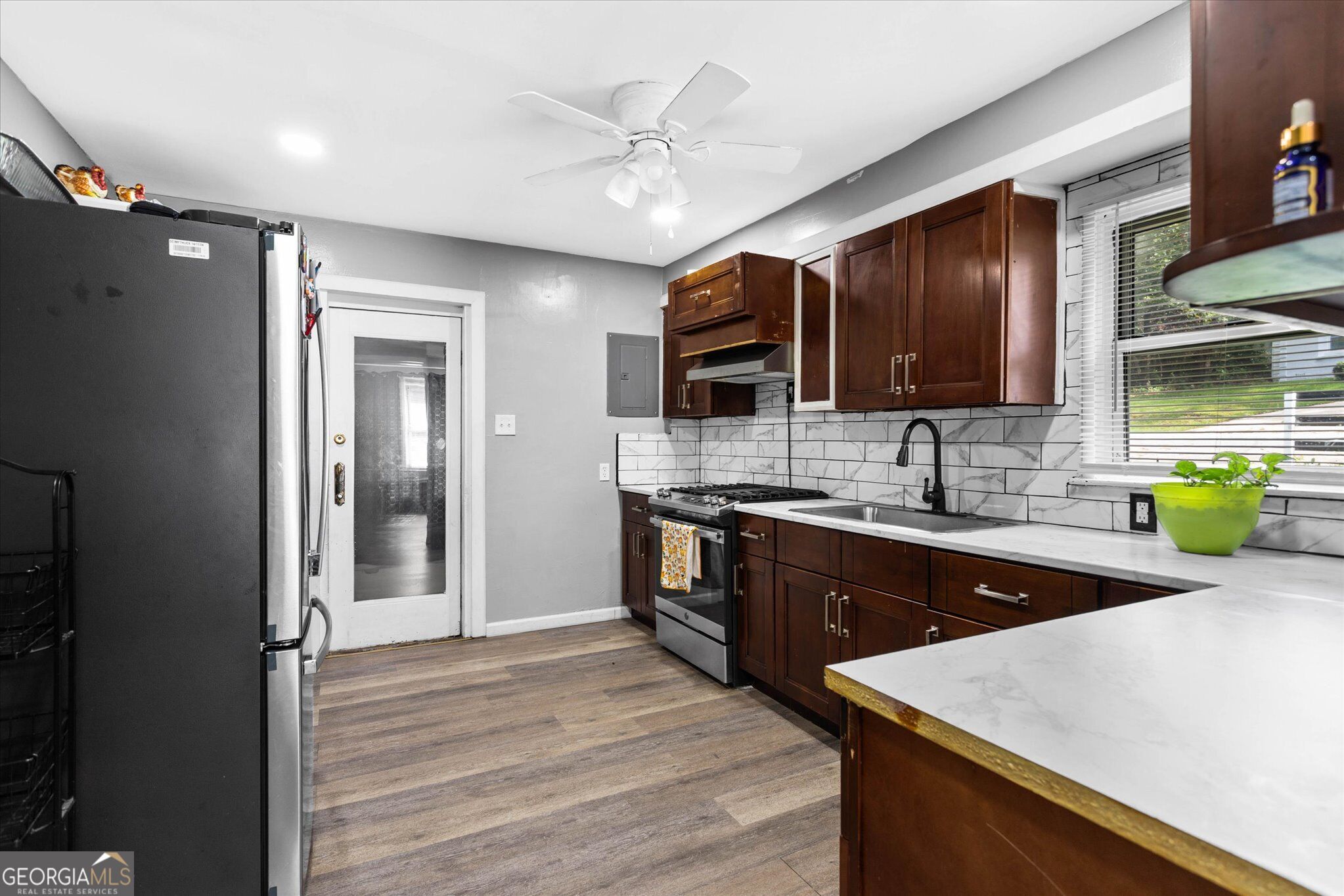 2 Lafayette Drive Property Photo 10