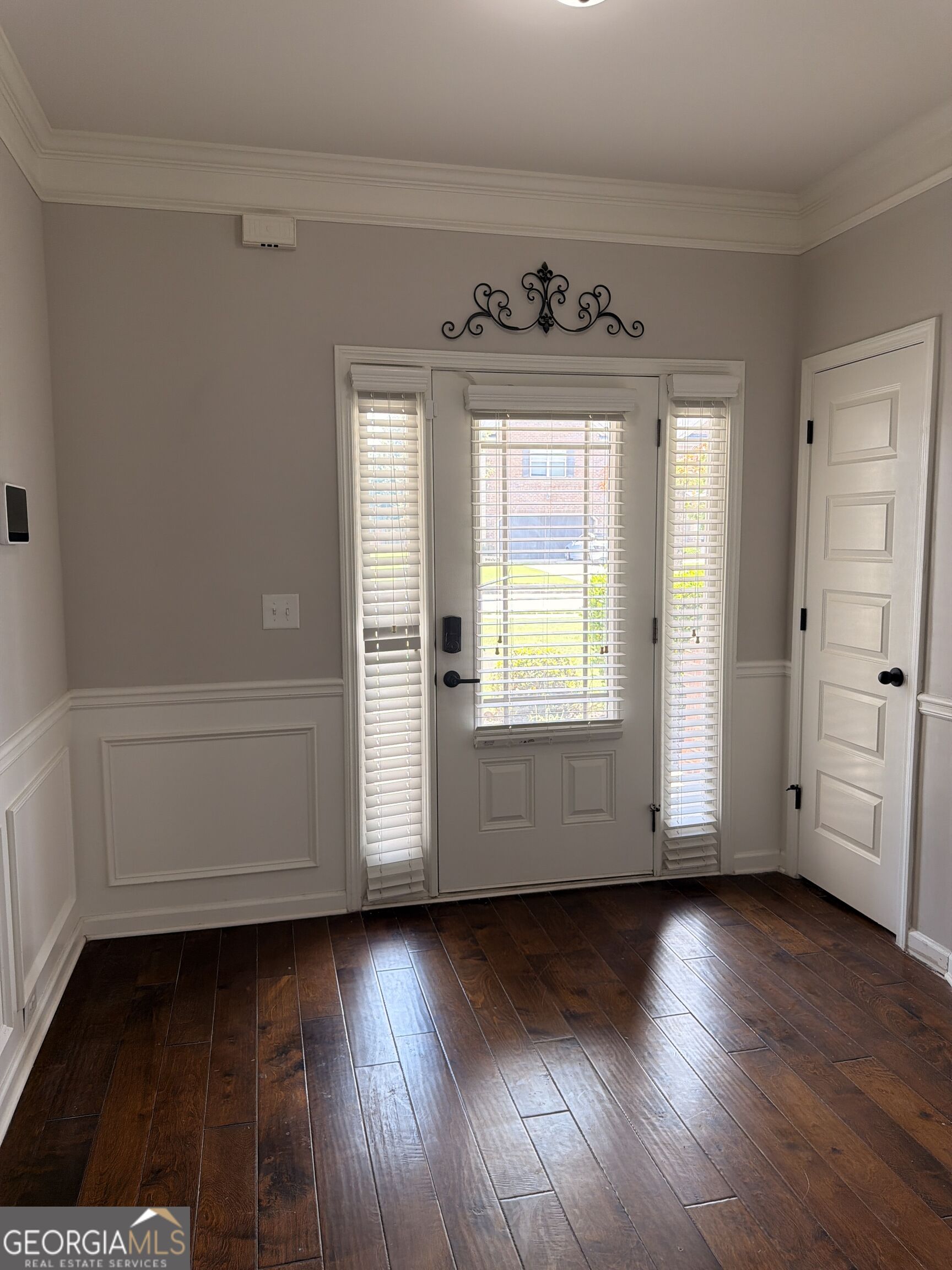 559 Madison Park Drive Property Photo 2