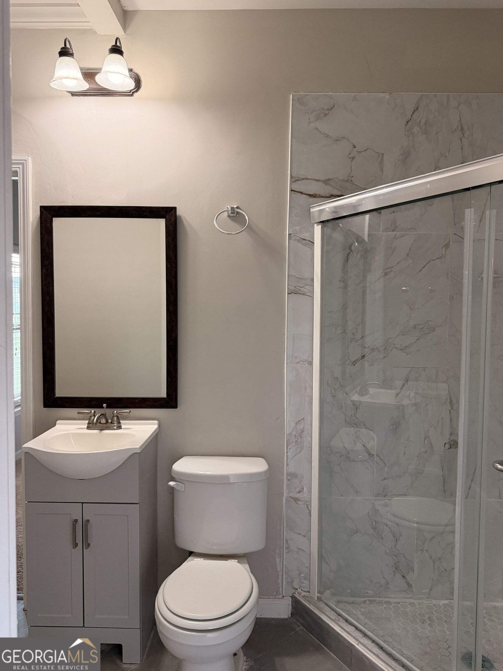559 Madison Park Drive Property Photo 10