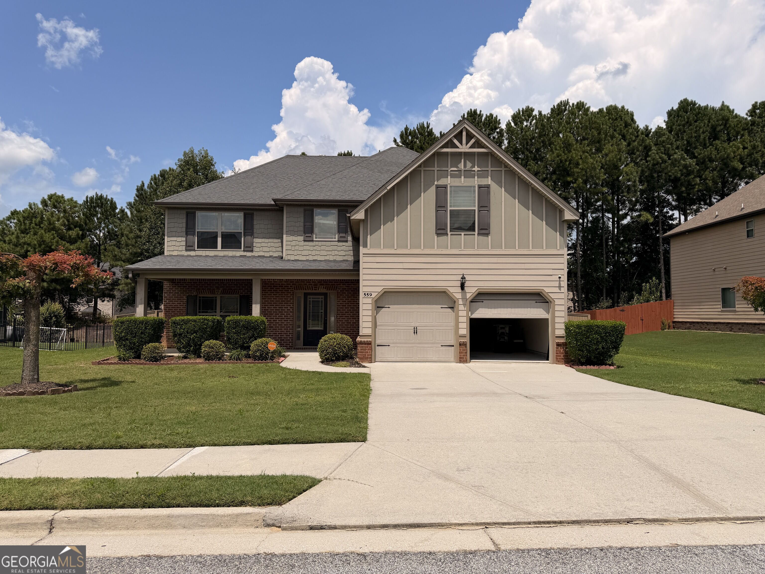 559 Madison Park Drive Property Photo 13