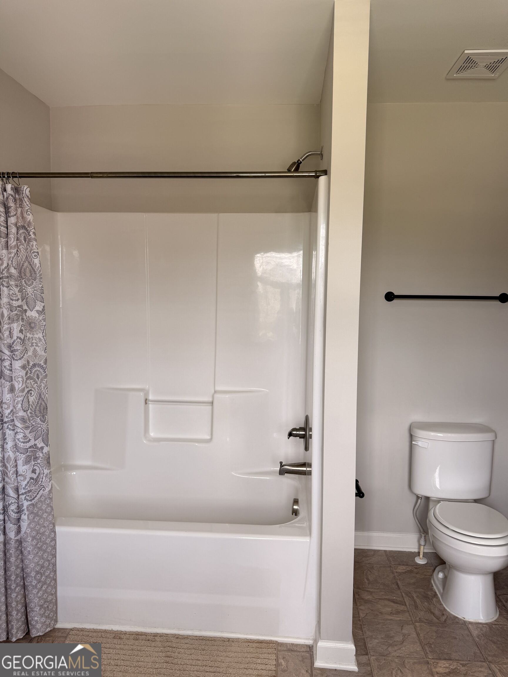 559 Madison Park Drive Property Photo 21