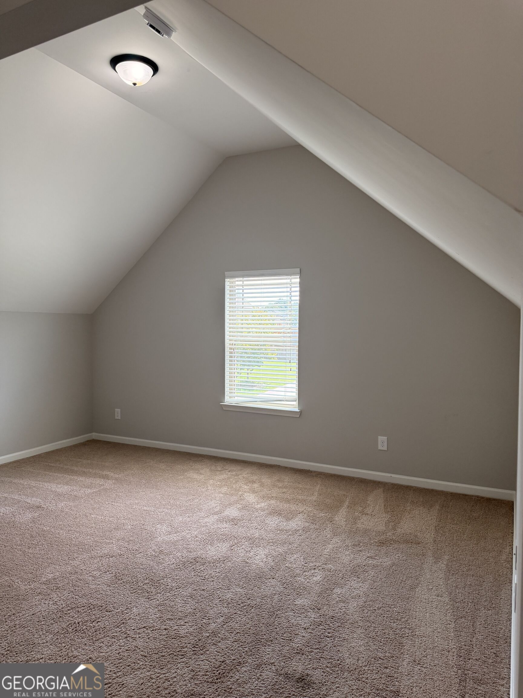 559 Madison Park Drive Property Photo 25
