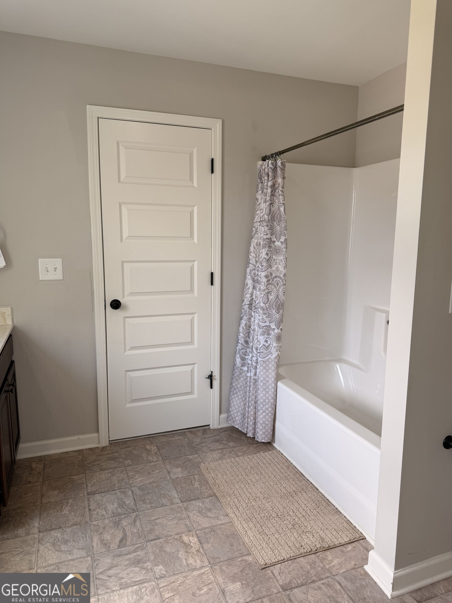 559 Madison Park Drive Property Photo 32