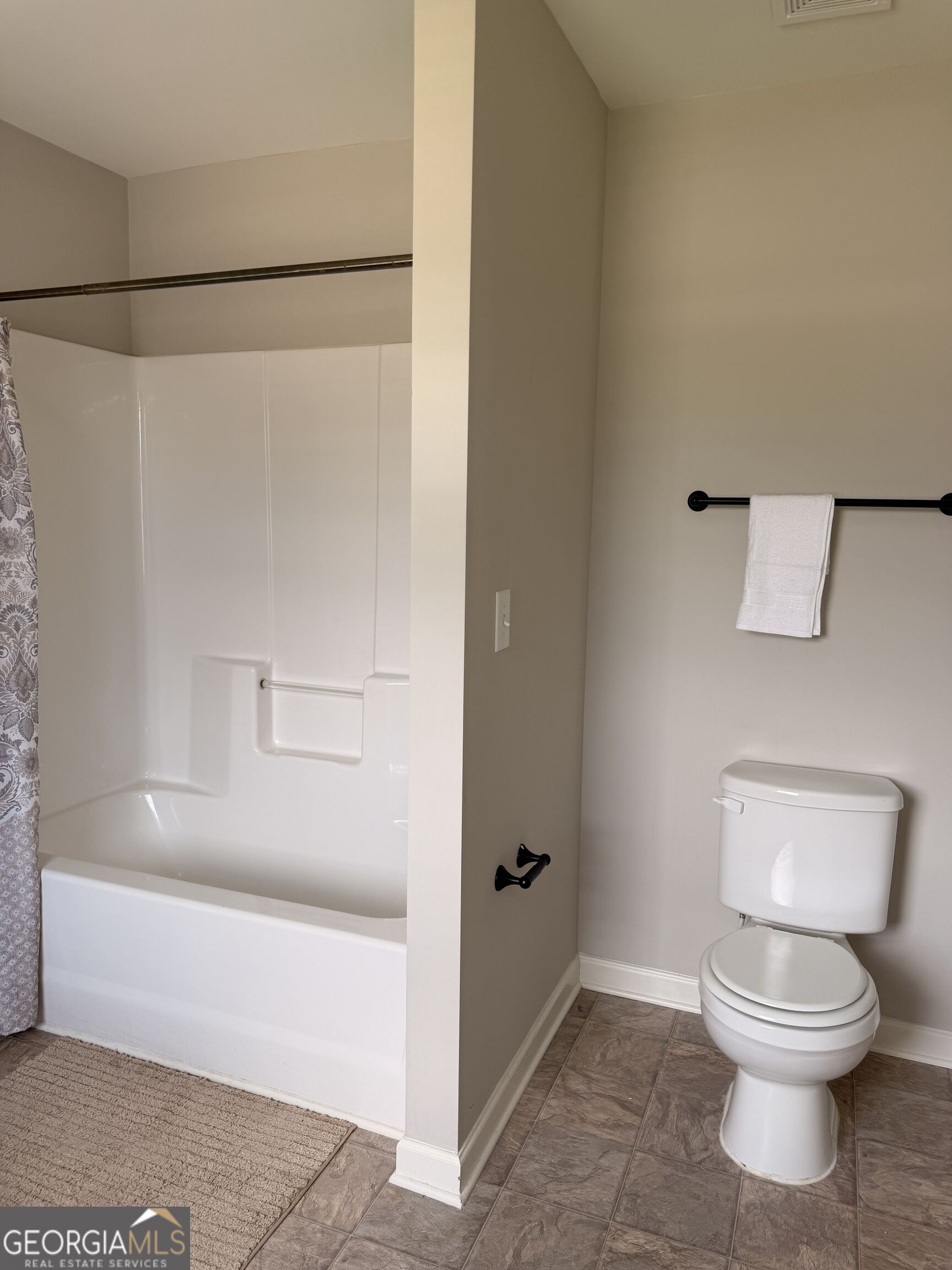 559 Madison Park Drive Property Photo 34