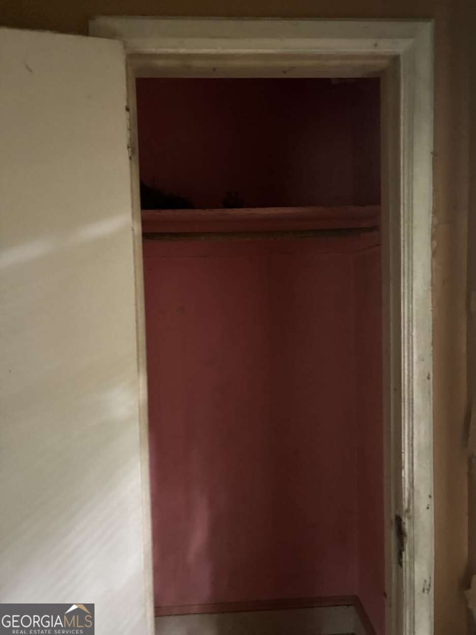 1895 Maywood Place Nw Property Photo 4