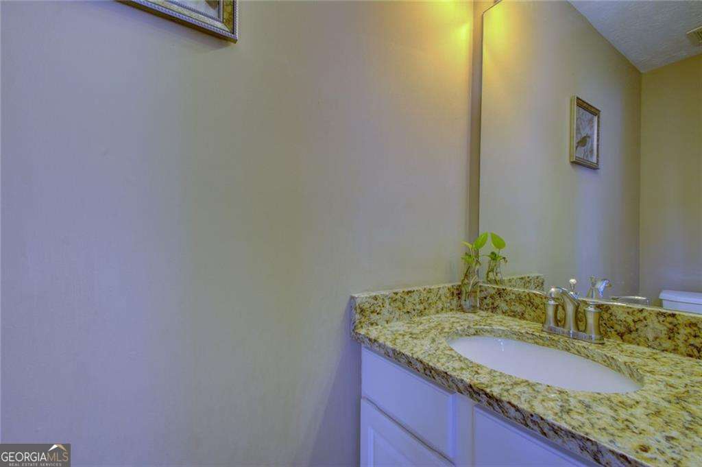 2820 Northcliff Drive Property Photo 10