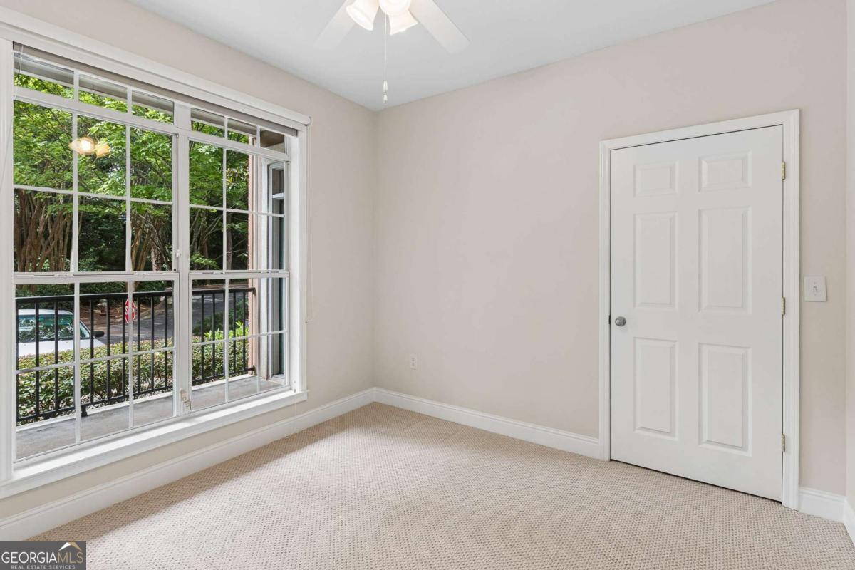 3106 Stratford Commons Property Photo 17