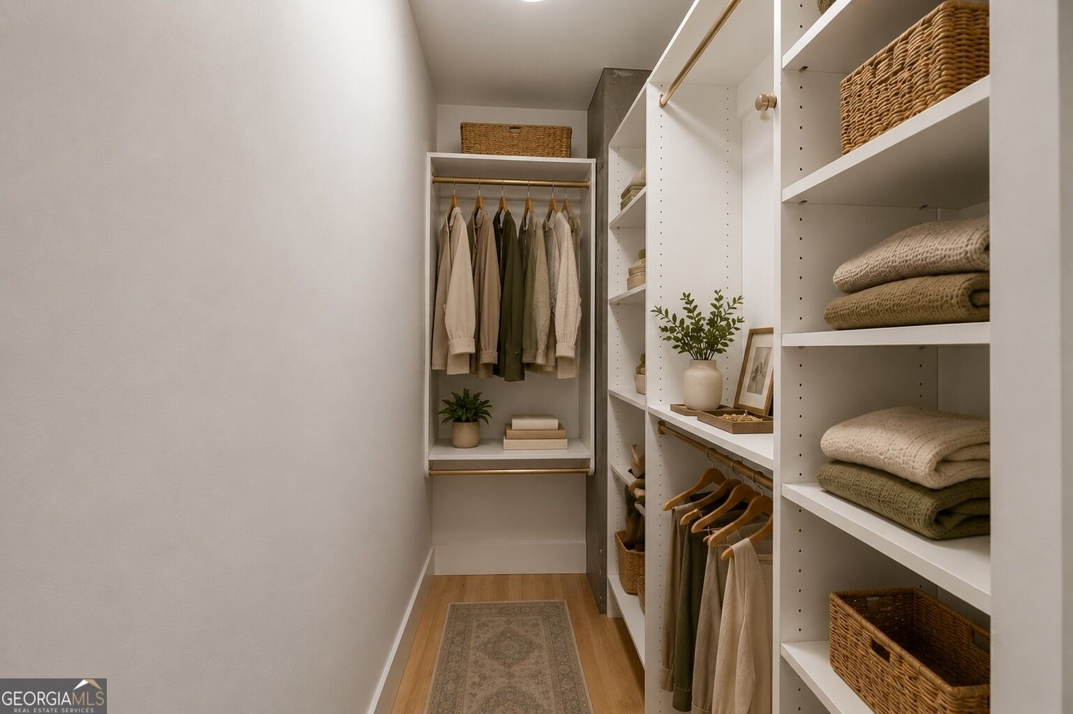 660 Glen Iris Drive Ne # 208 Property Photo 6