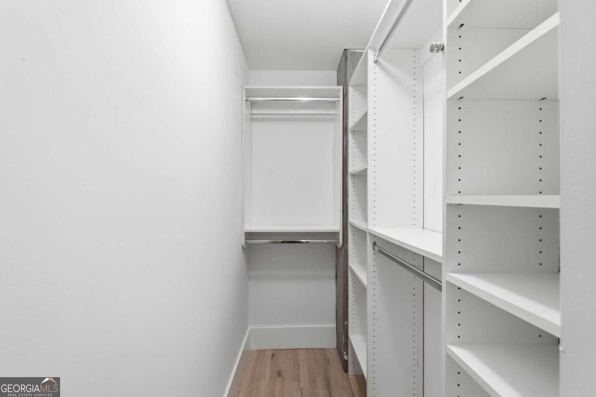 660 Glen Iris Drive Ne # 208 Property Photo 14