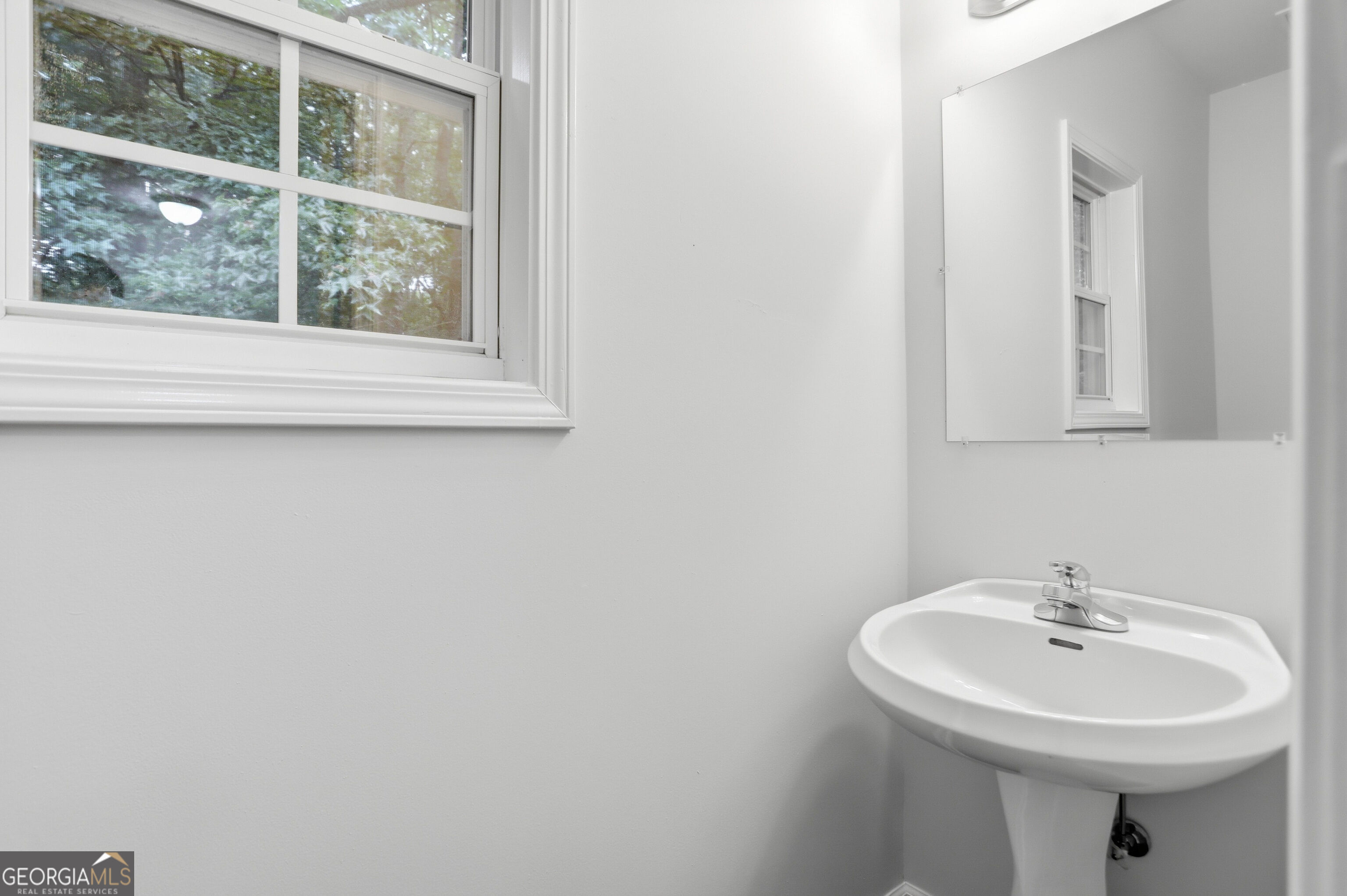 10283 Freehome Highway Property Photo 23