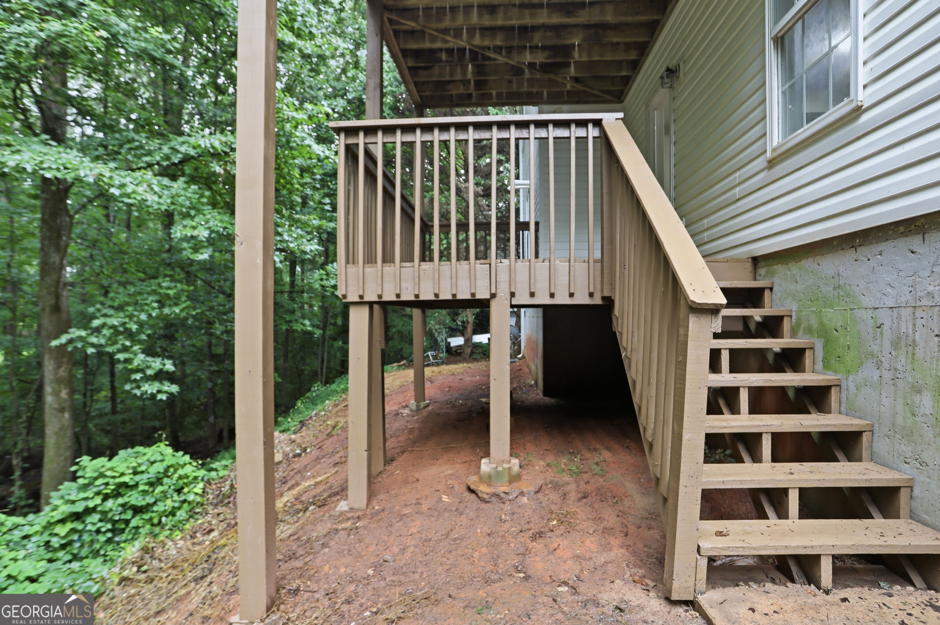 10283 Freehome Highway Property Photo 32