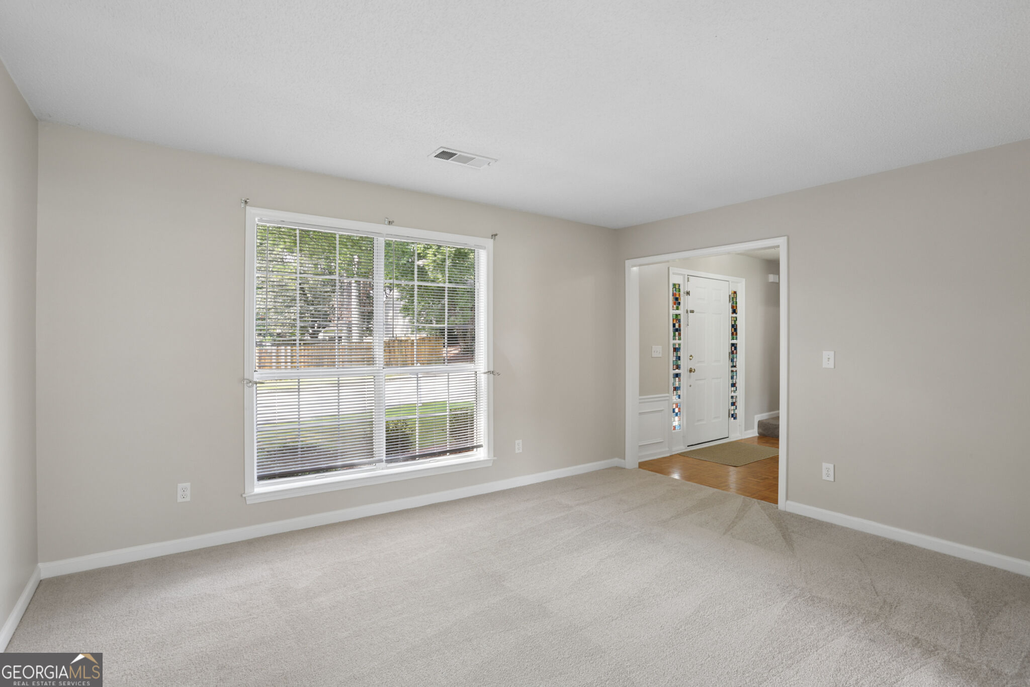11980 Carriage Park Lane Property Photo 5