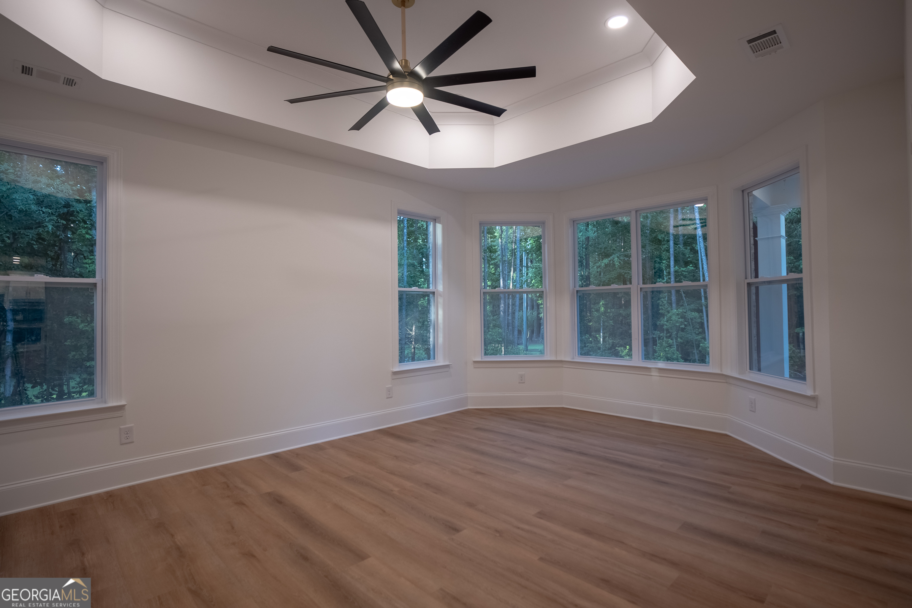 7954 Spivey Road Property Photo 23