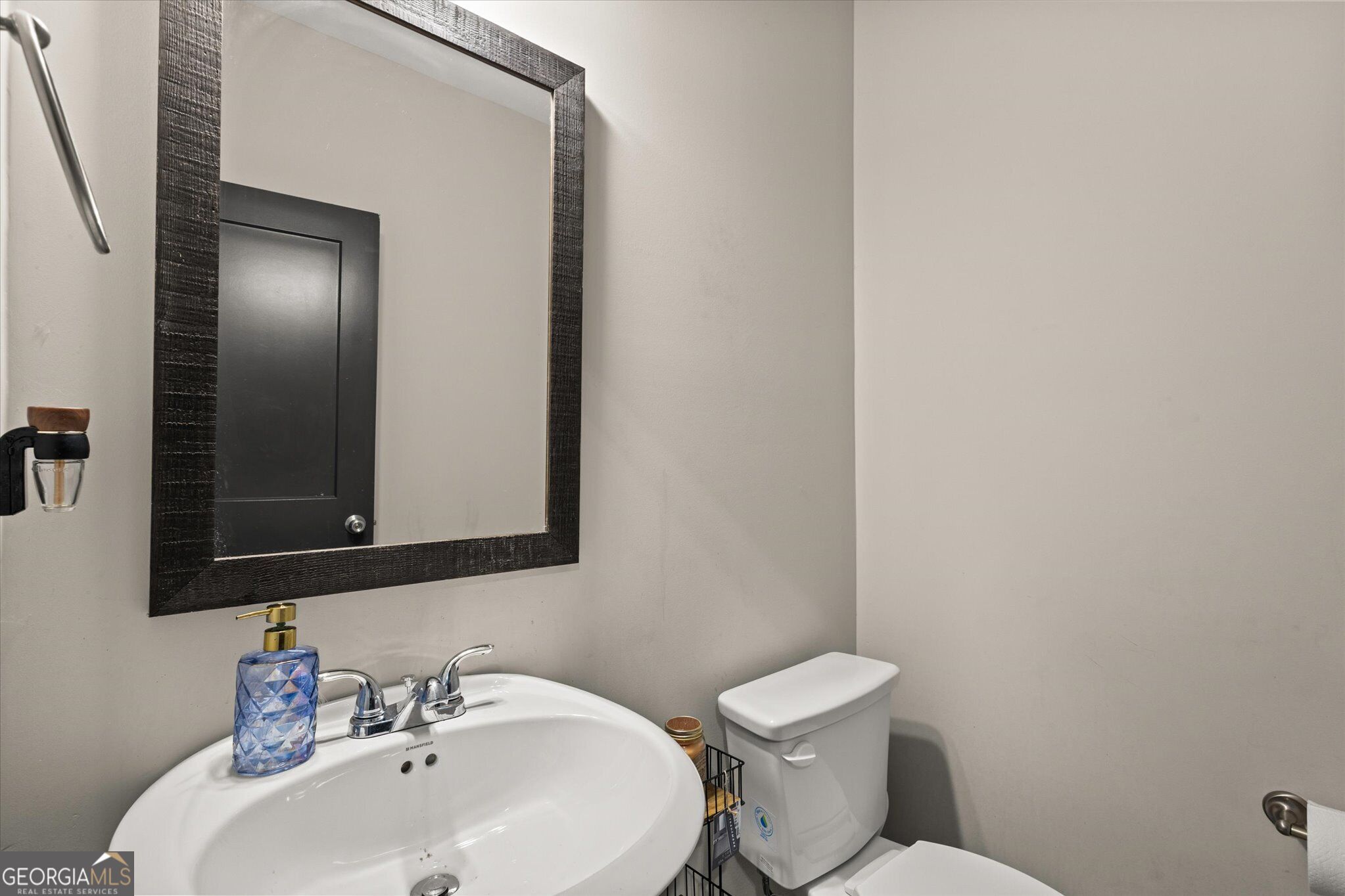 310 Wooded Glen Lane Property Photo 6