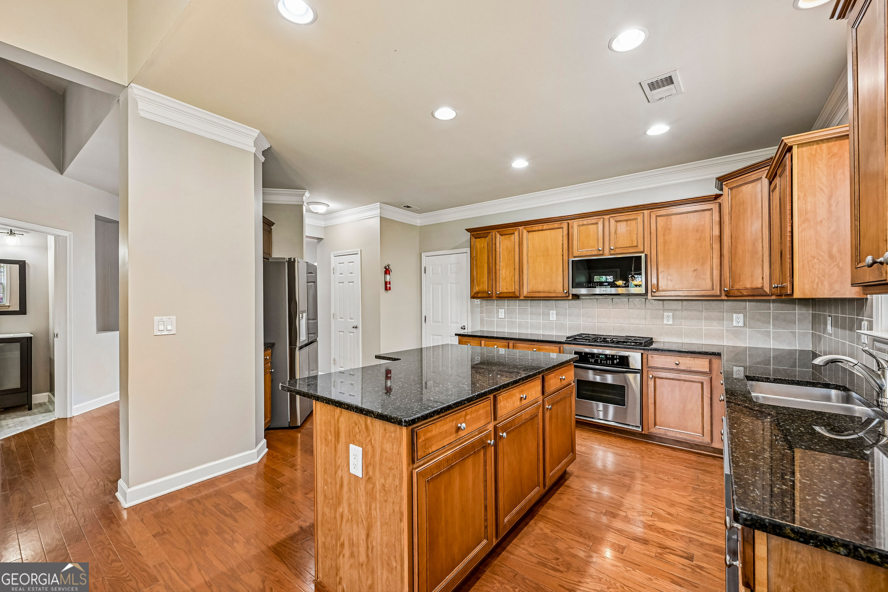 4865 Silver Leaf Drive Property Photo 2