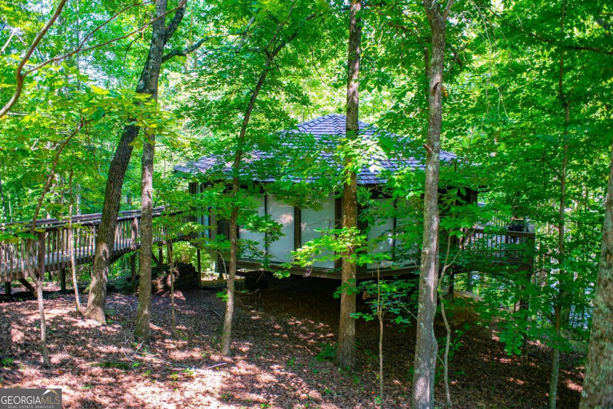 40 Treetopper Lane Property Photo 2