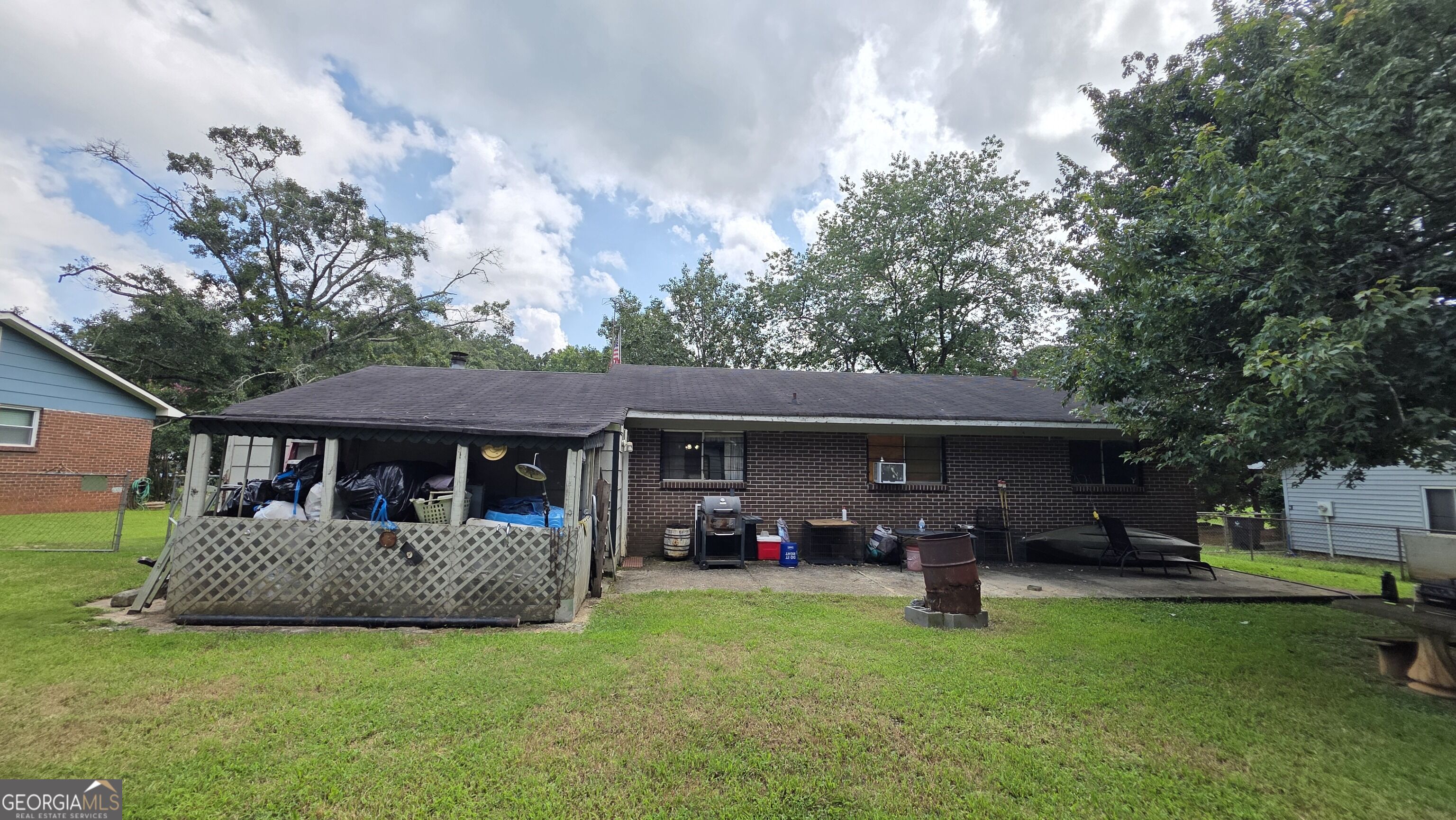 1566 Flicker Road Property Photo 4