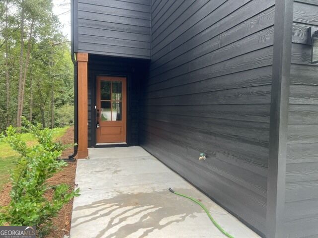 258 Stonington Drive Property Photo 2