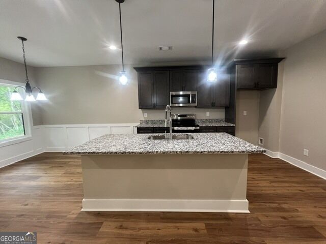 258 Stonington Drive Property Photo 4