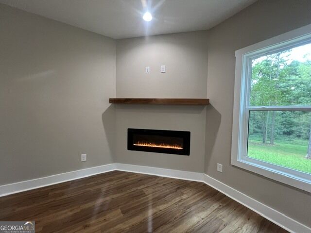 258 Stonington Drive Property Photo 7