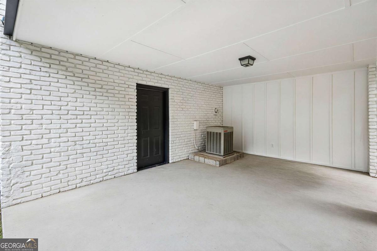 3309 Chase Road Property Photo 3