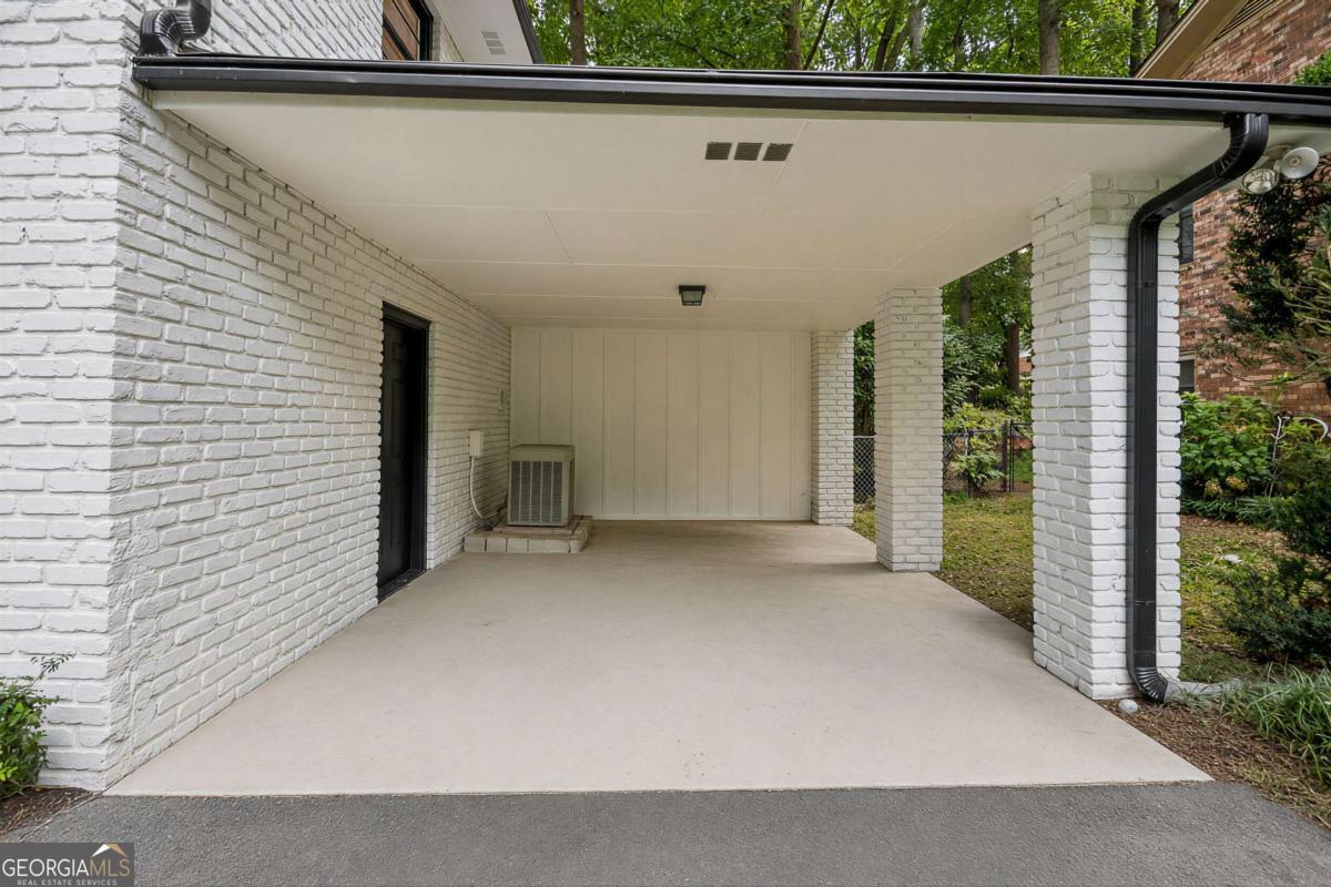 3309 Chase Road Property Photo 4