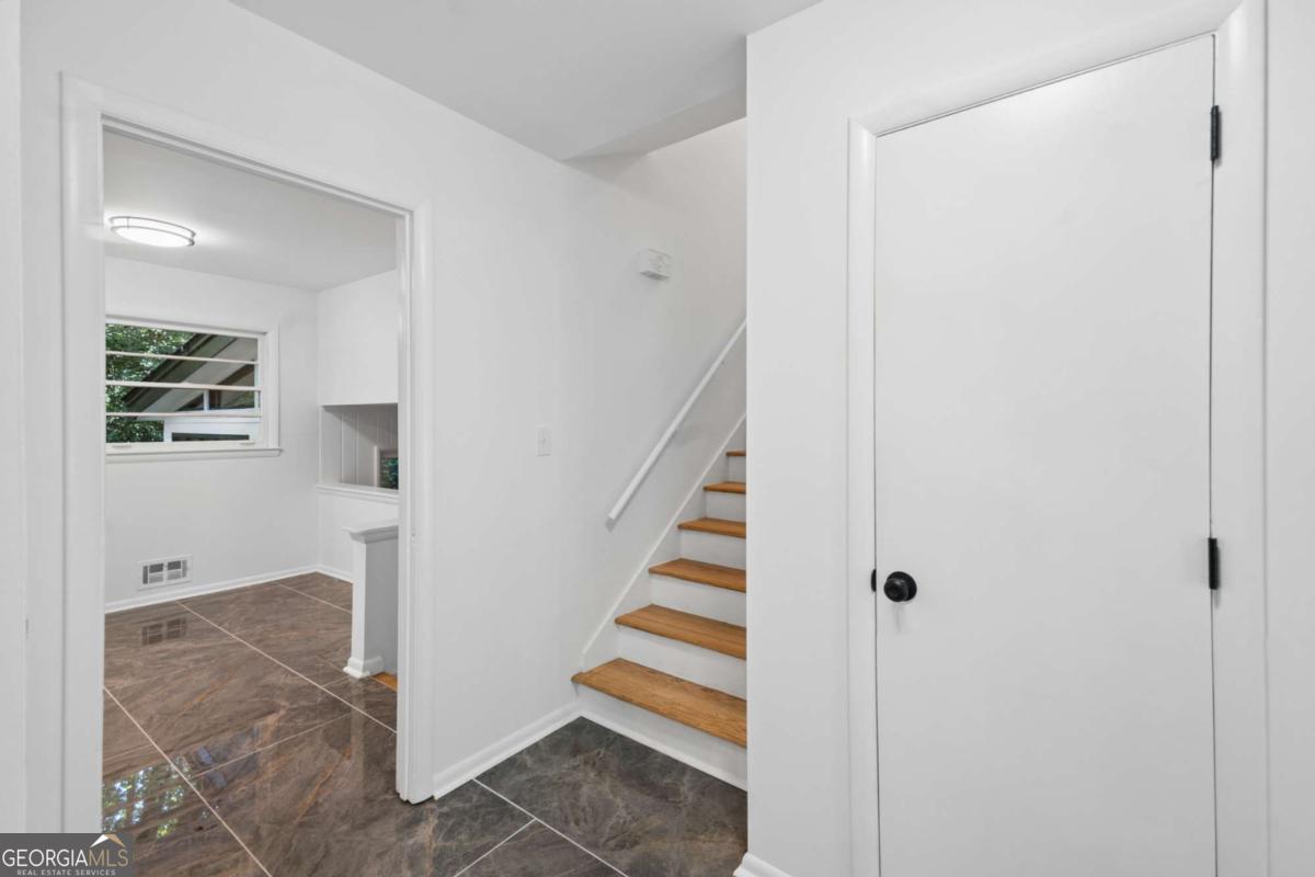 3309 Chase Road Property Photo 8