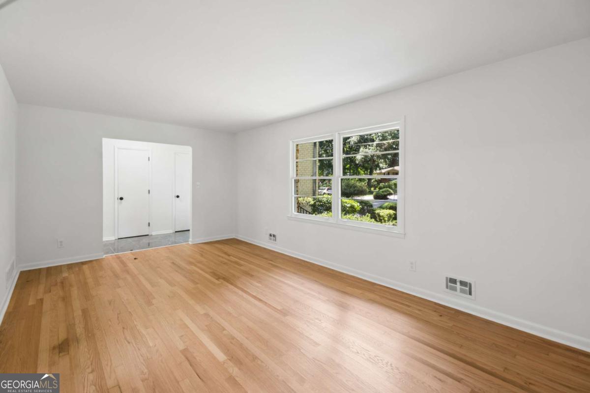 3309 Chase Road Property Photo 11