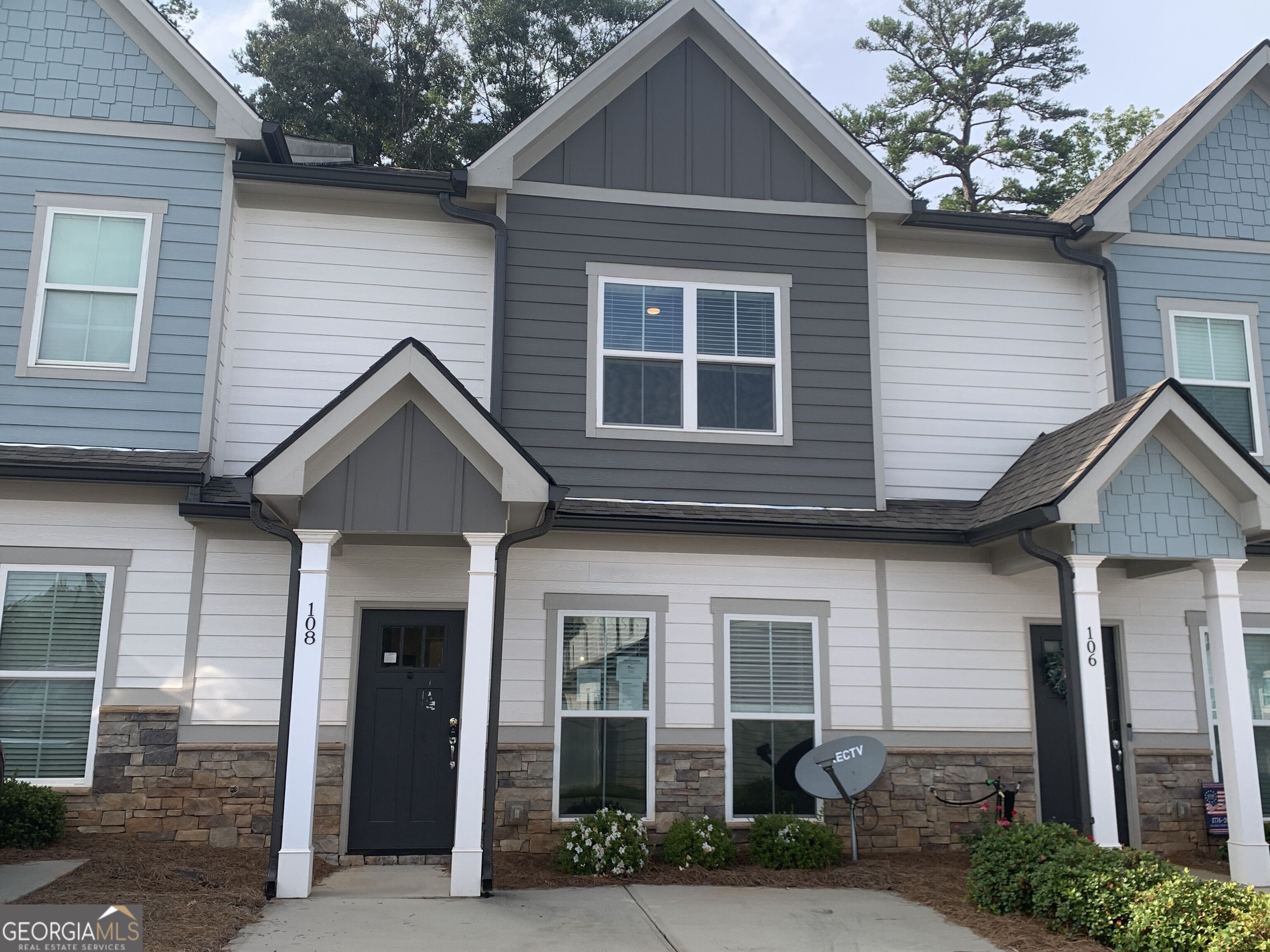 108 Indigo Circle Property Photo 1