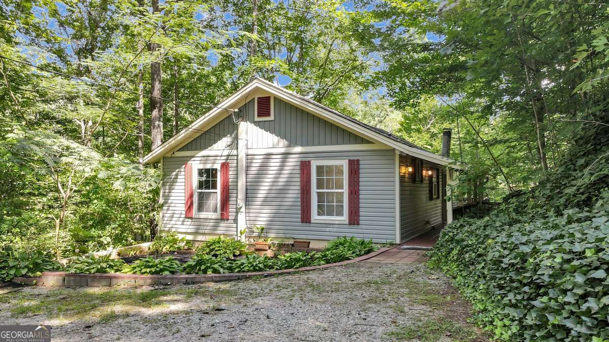126 Silver Fox Drive