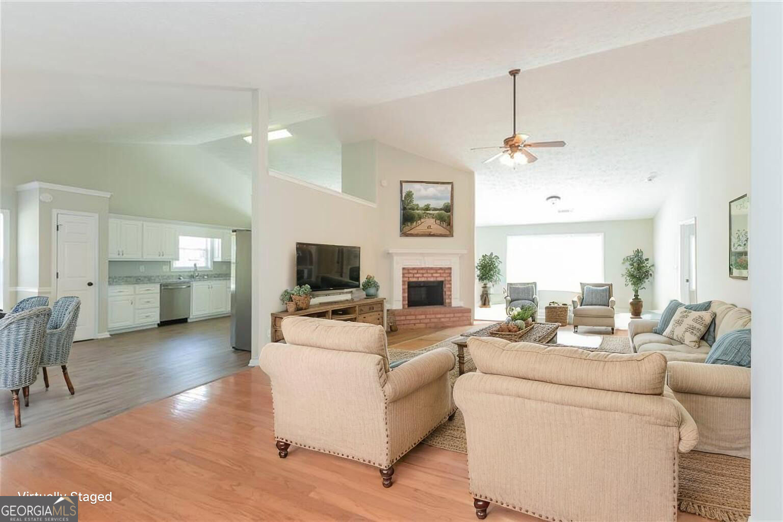 2725 Lenora Springs Drive Property Photo 3
