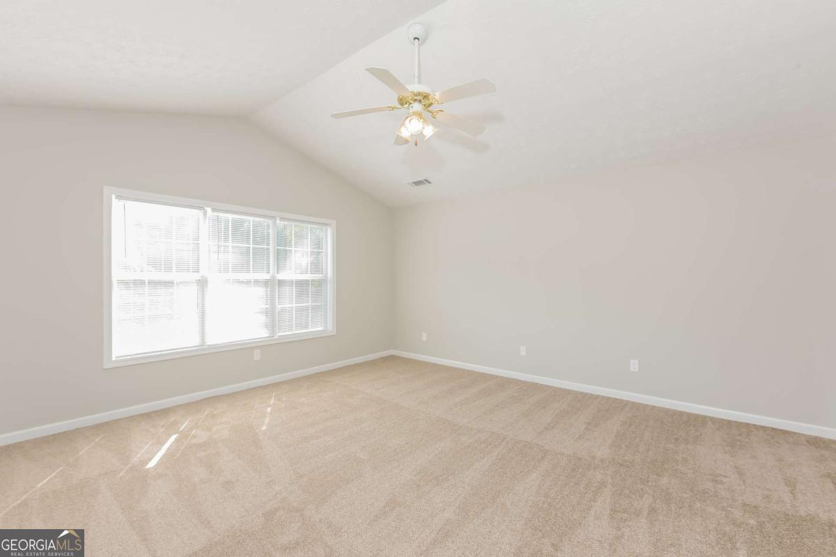 2725 Lenora Springs Drive Property Photo 12