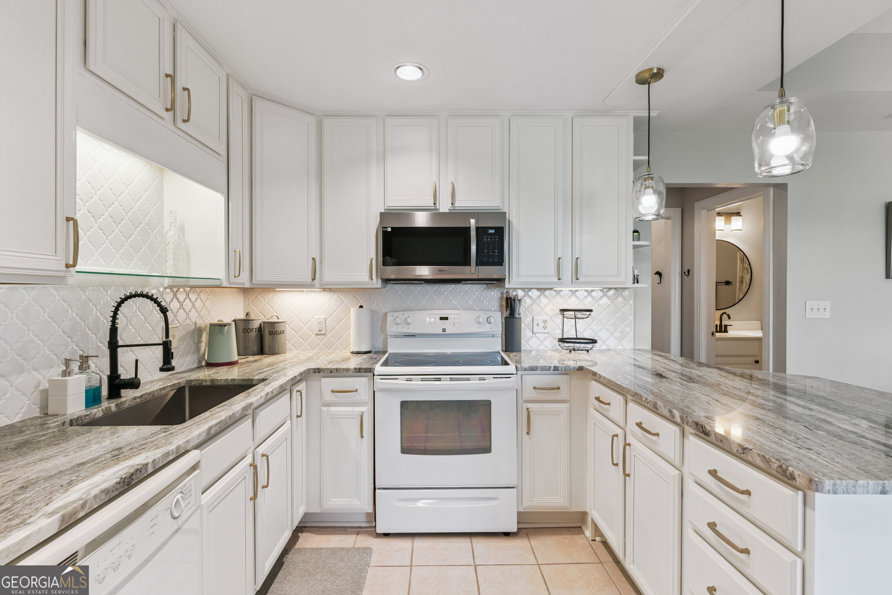 91 Screven Street Property Photo 12