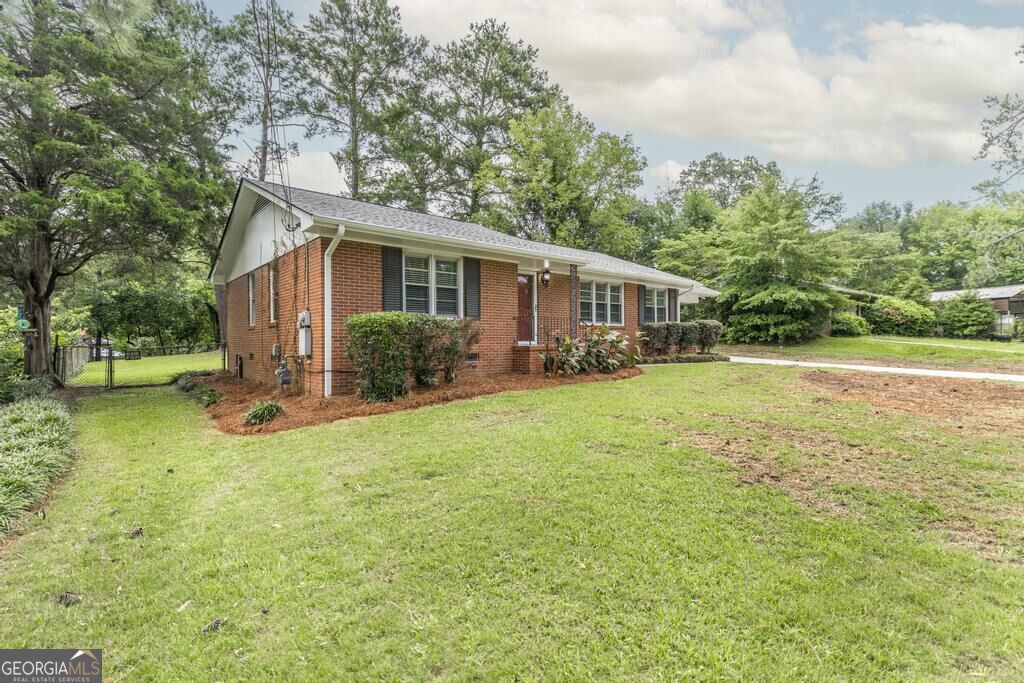 2839 Riverview Road Property Photo 2