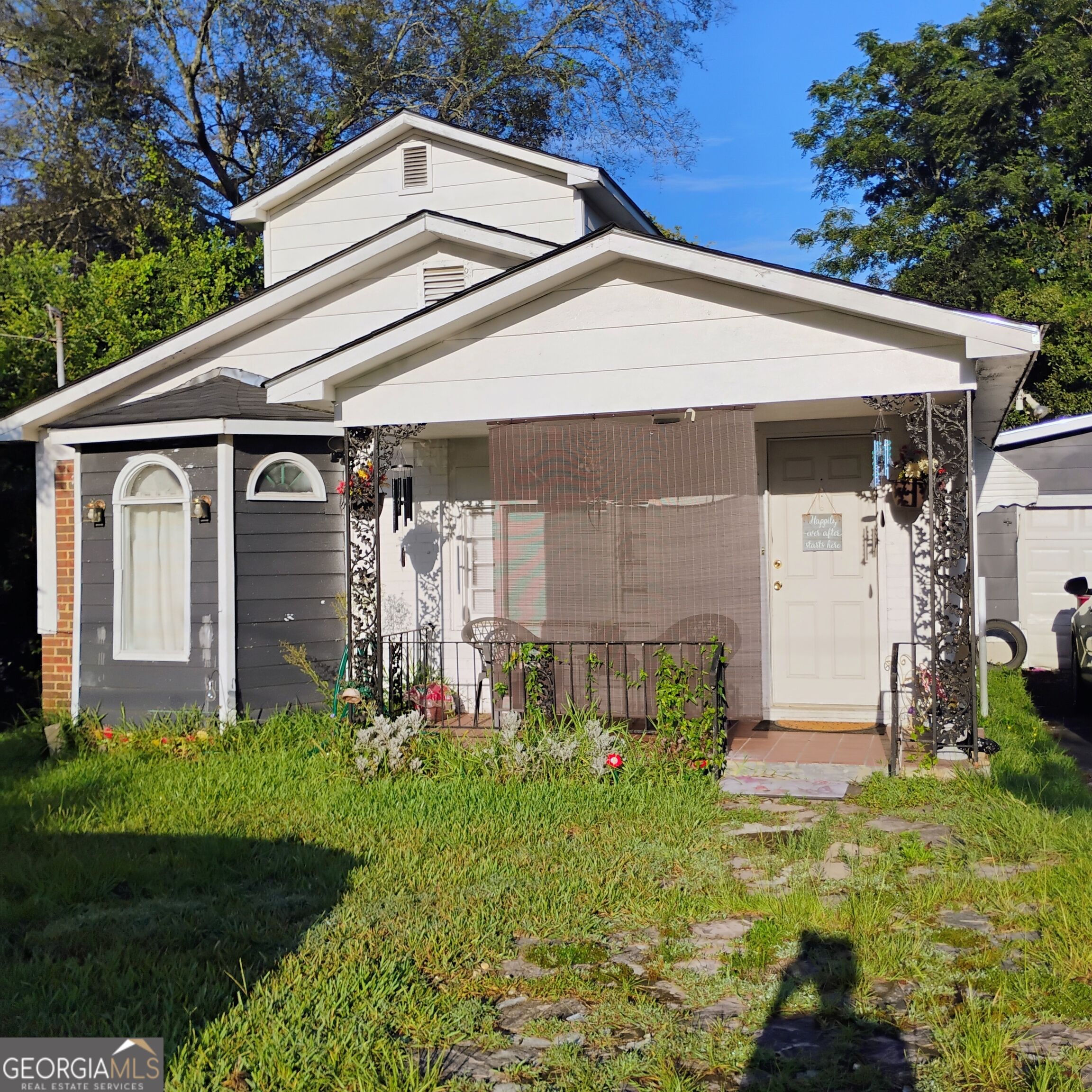 729 Woodard Avenue Property Photo 1