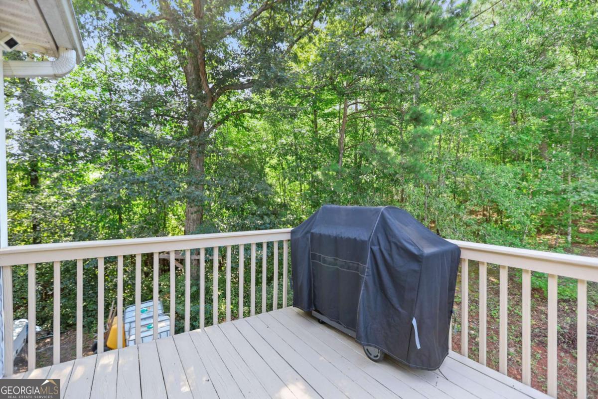 35 Hidden Brook Trail Property Photo 32