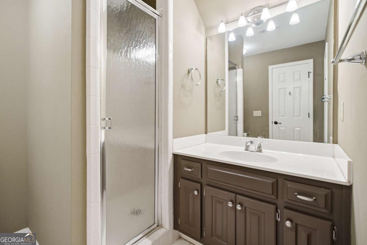 5525 Hampstead Way Property Photo 25